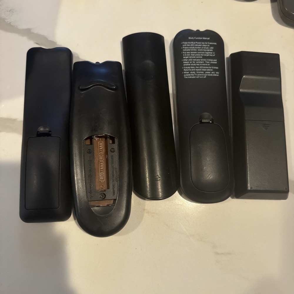 Lot of 14 TV Streaming Remotes Roku Amazon Sony Vizio Philips GE UNTESTED - Picture 3 of 15